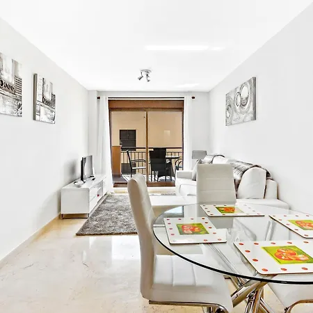 Lets In The Sun Calablanca Apartment *