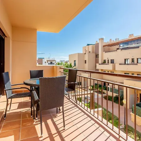 Apartment Lets In The Sun Calablanca